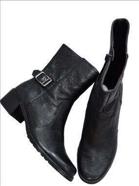 Anne Klein Black Leather Mid-Calf Block Heel Boots, Sz 7
